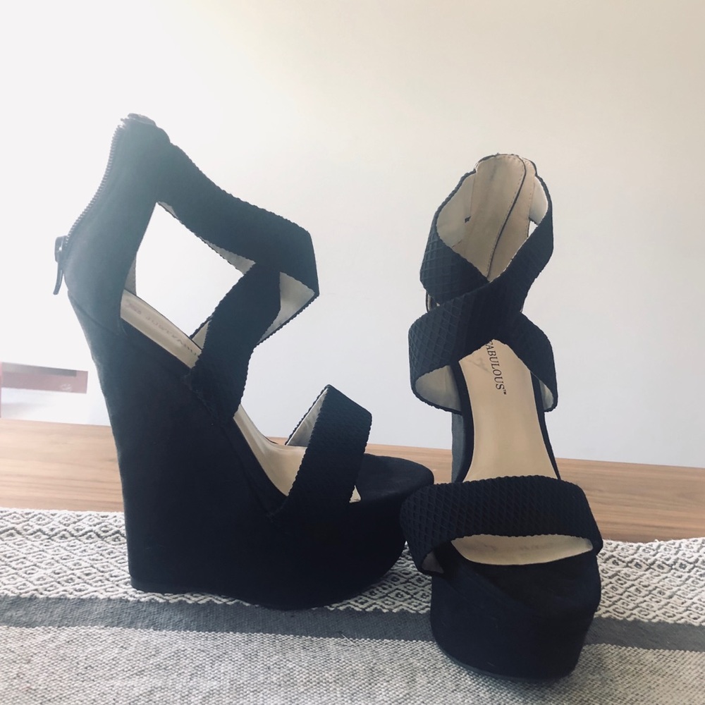 NEVER WORN black wedges - size 6 - 6 in. Heel